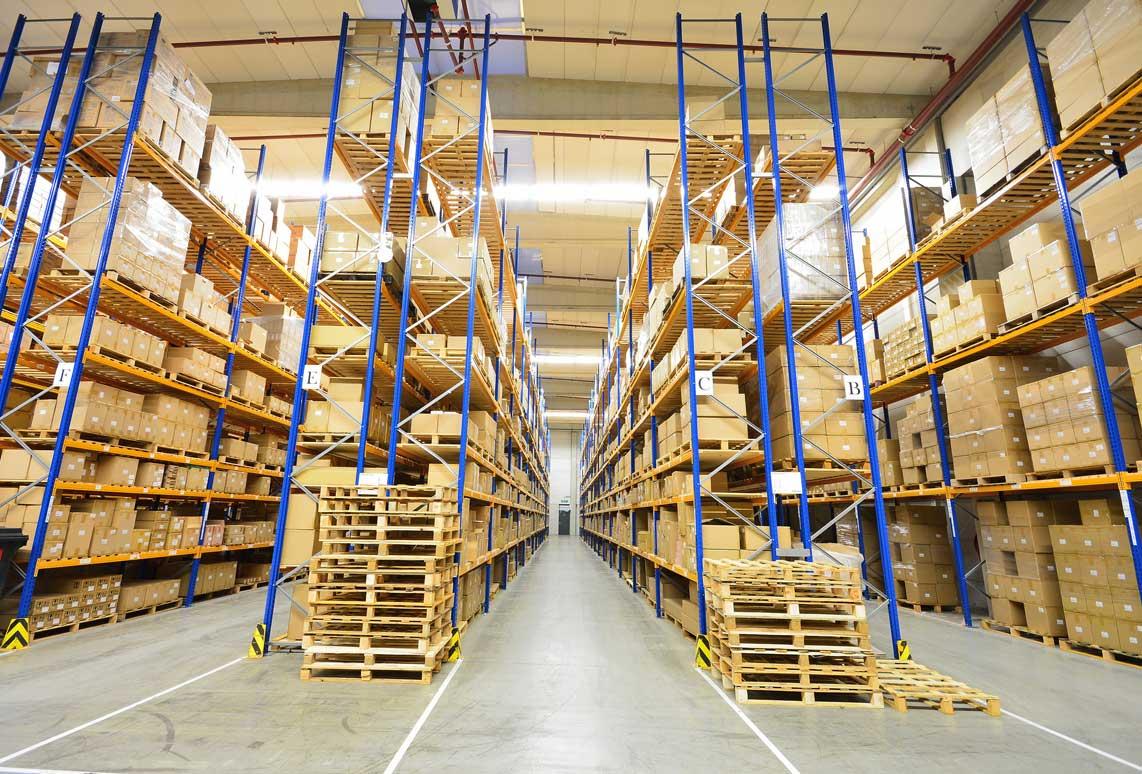 跨境云仓的仓储服务 免费与收费模式解析